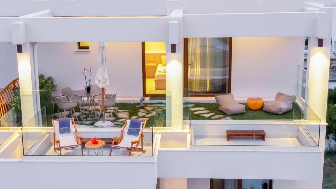 Pantheon Sea View Aparthotel Neoi Poroi Bagian luar foto