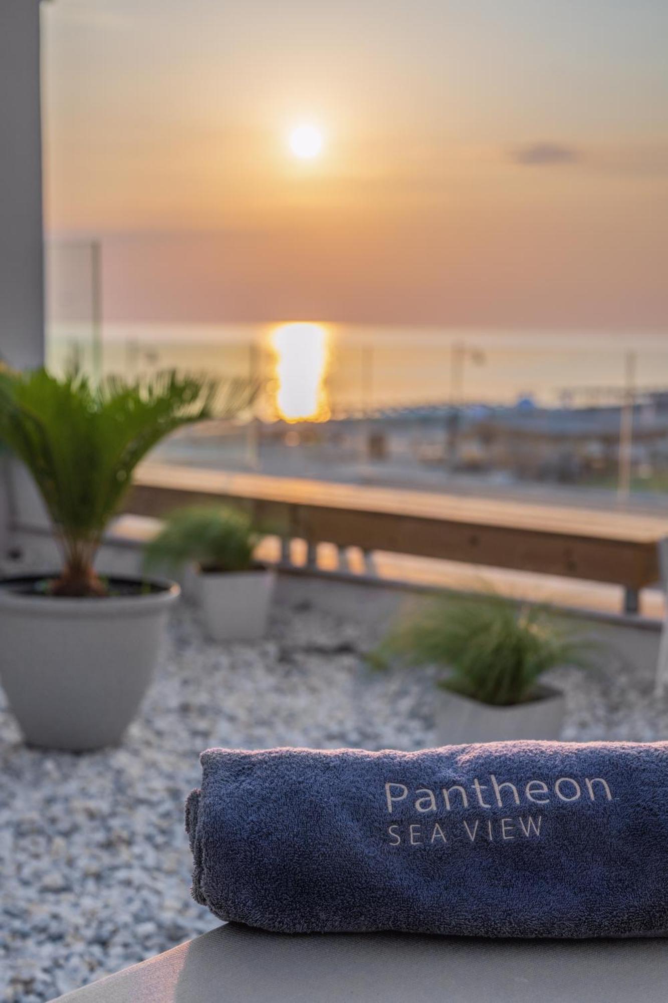 Pantheon Sea View Aparthotel Neoi Poroi Bagian luar foto
