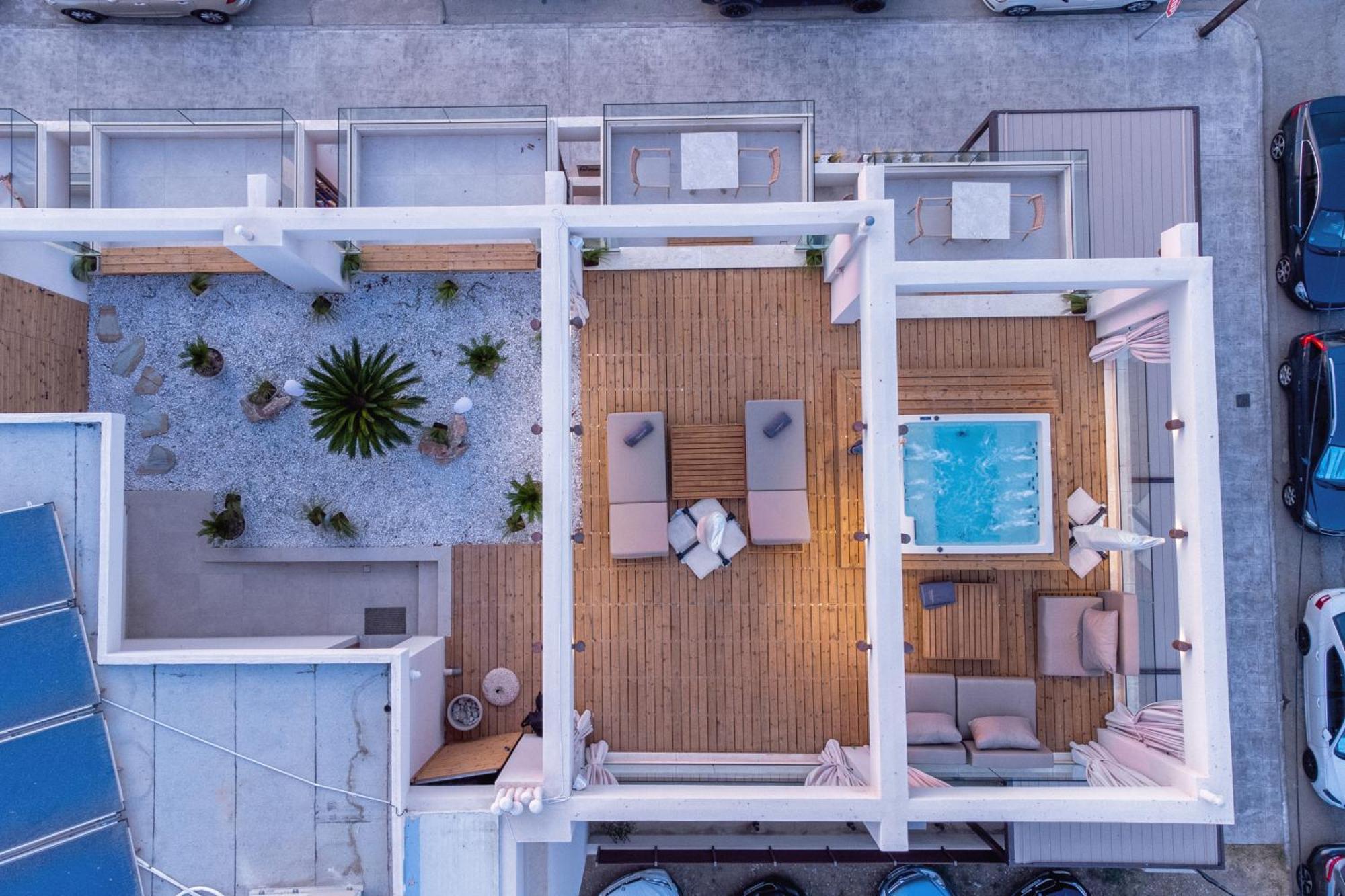 Pantheon Sea View Aparthotel Neoi Poroi Bagian luar foto